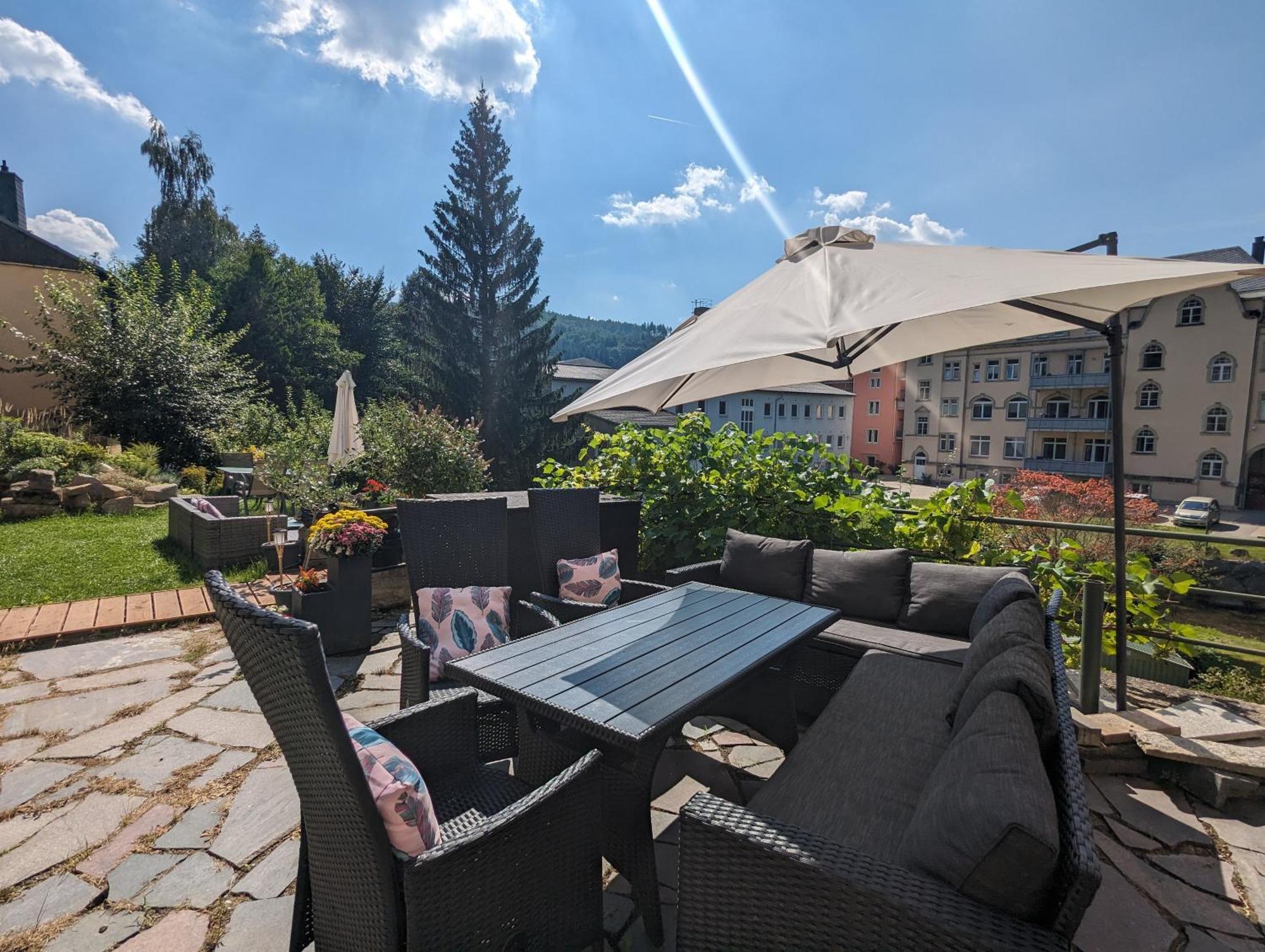 Hw2B - Urlaubsmagie - Wohlfuehlwohnung Mit Balkon, Pool, Sauna & Terrasse Sebnitz Exteriör bild