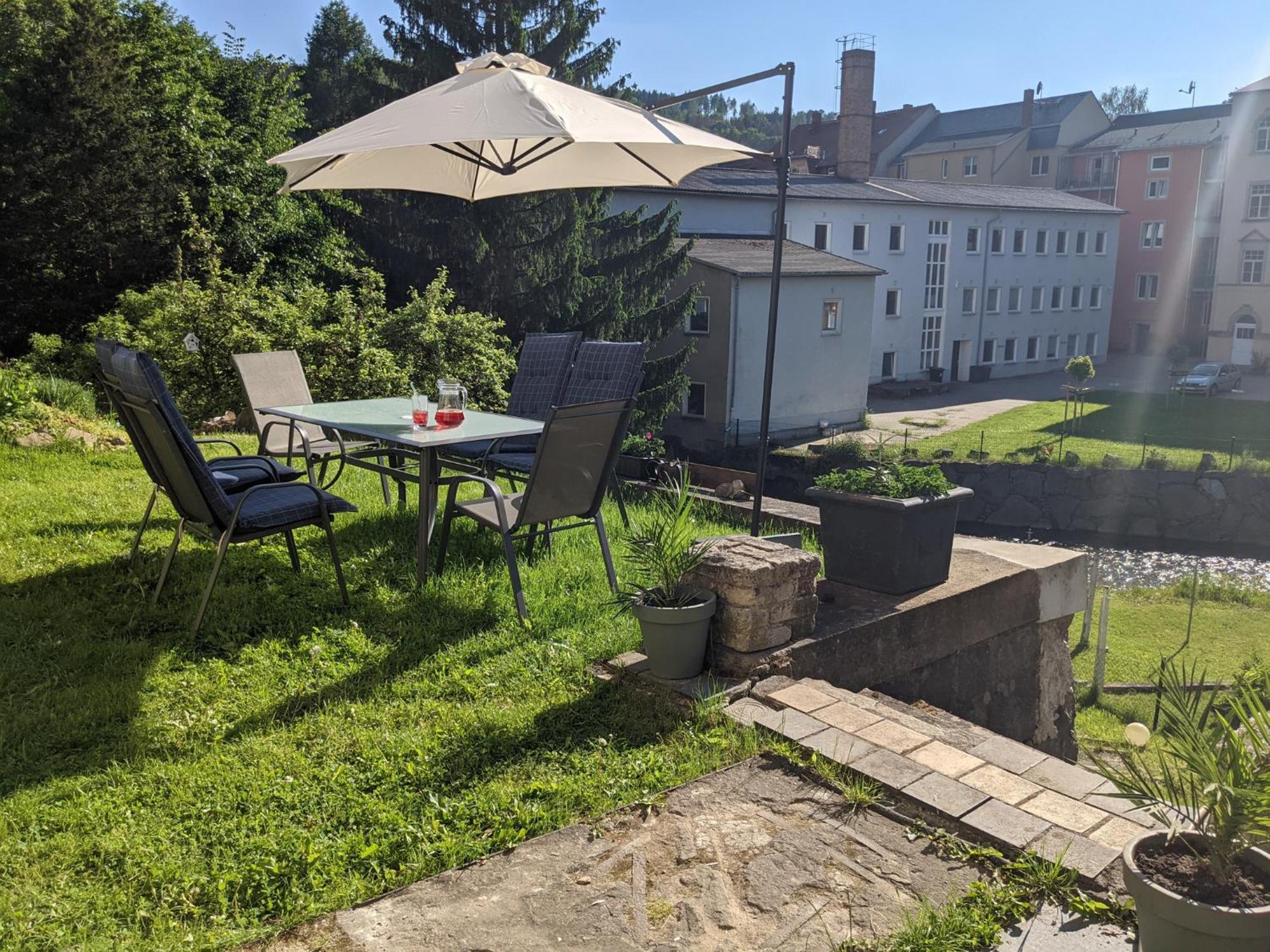 Hw2B - Urlaubsmagie - Wohlfuehlwohnung Mit Balkon, Pool, Sauna & Terrasse Sebnitz Exteriör bild