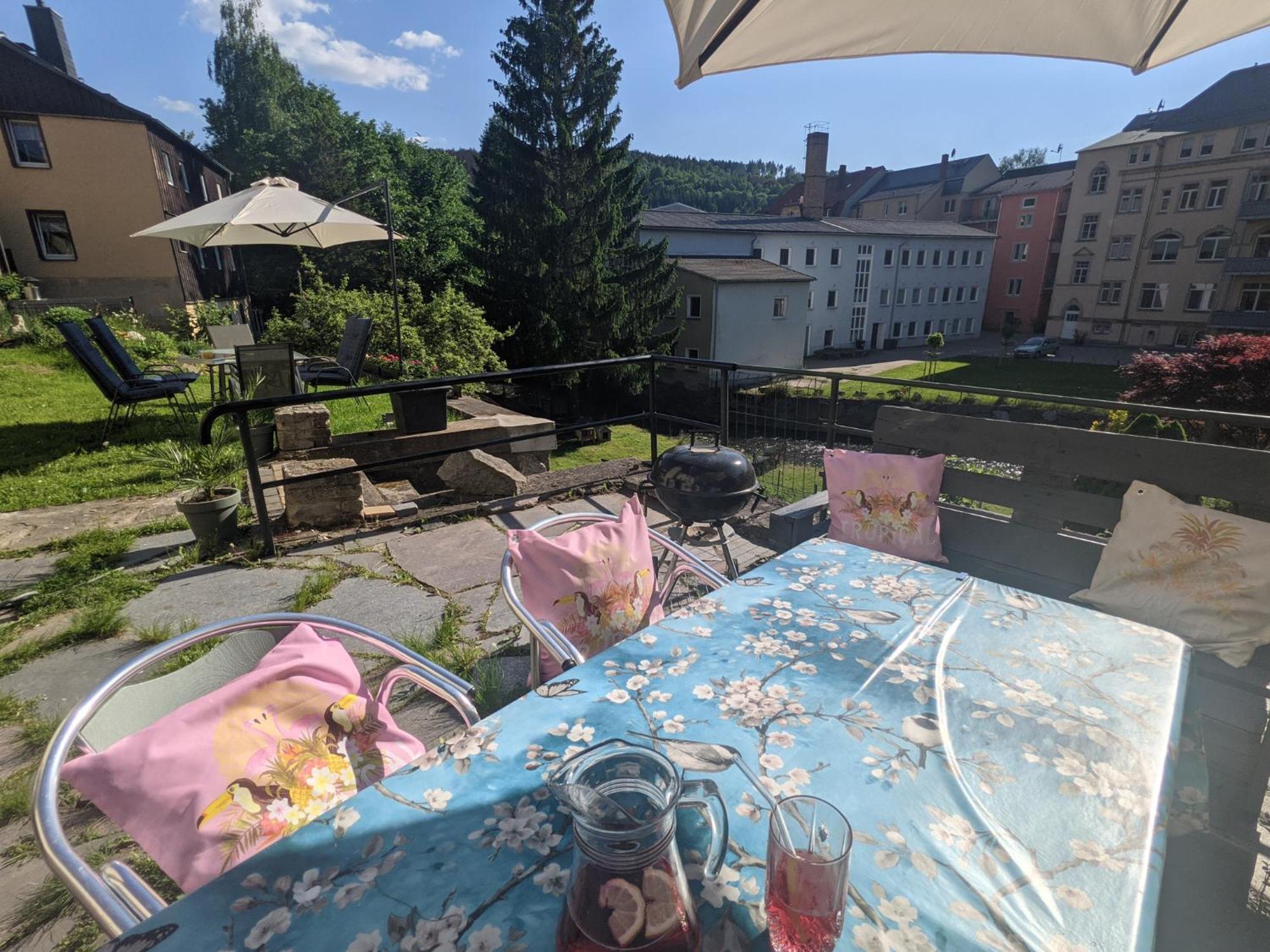 Hw2B - Urlaubsmagie - Wohlfuehlwohnung Mit Balkon, Pool, Sauna & Terrasse Sebnitz Exteriör bild