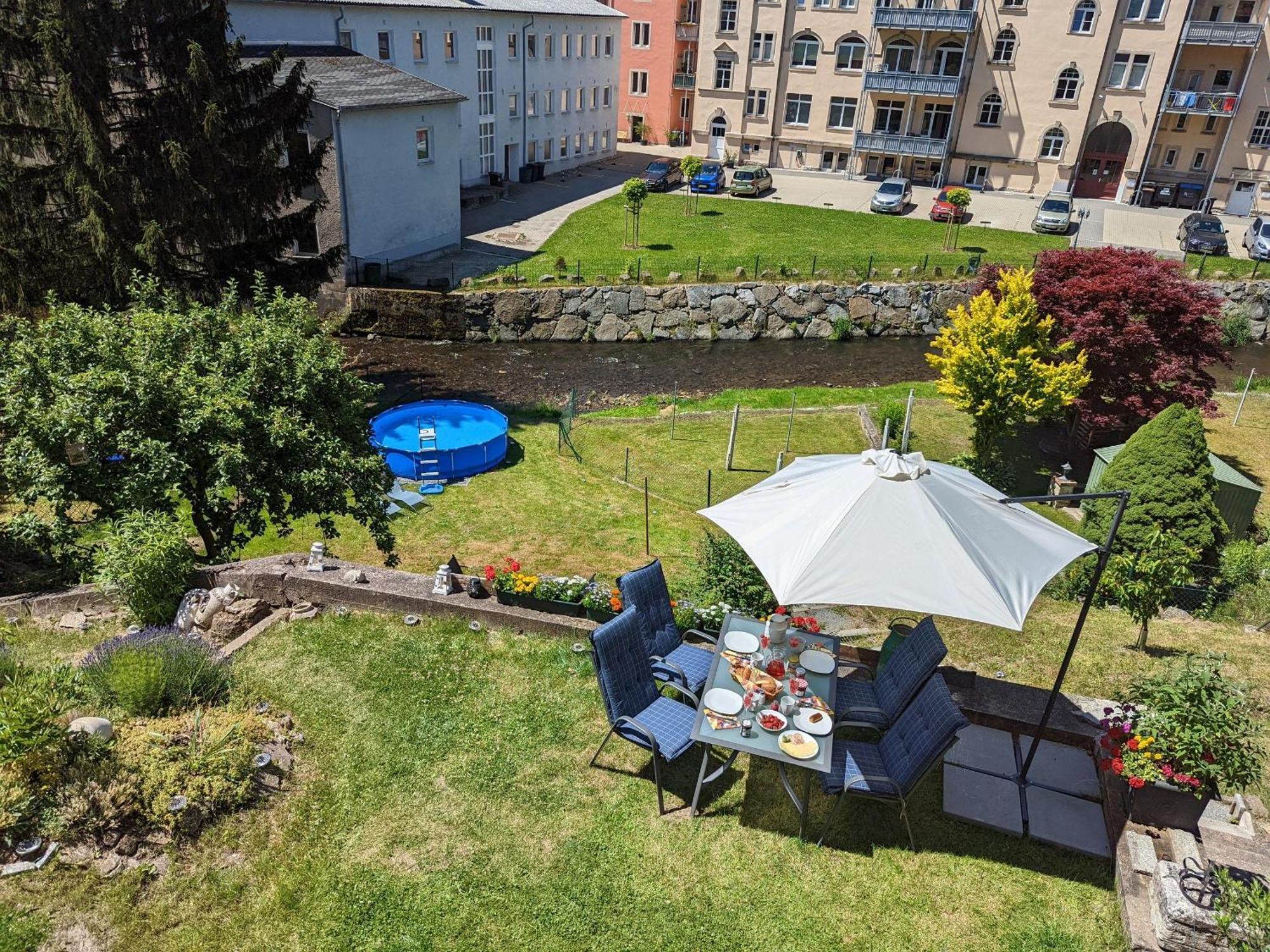 Hw2B - Urlaubsmagie - Wohlfuehlwohnung Mit Balkon, Pool, Sauna & Terrasse Sebnitz Exteriör bild